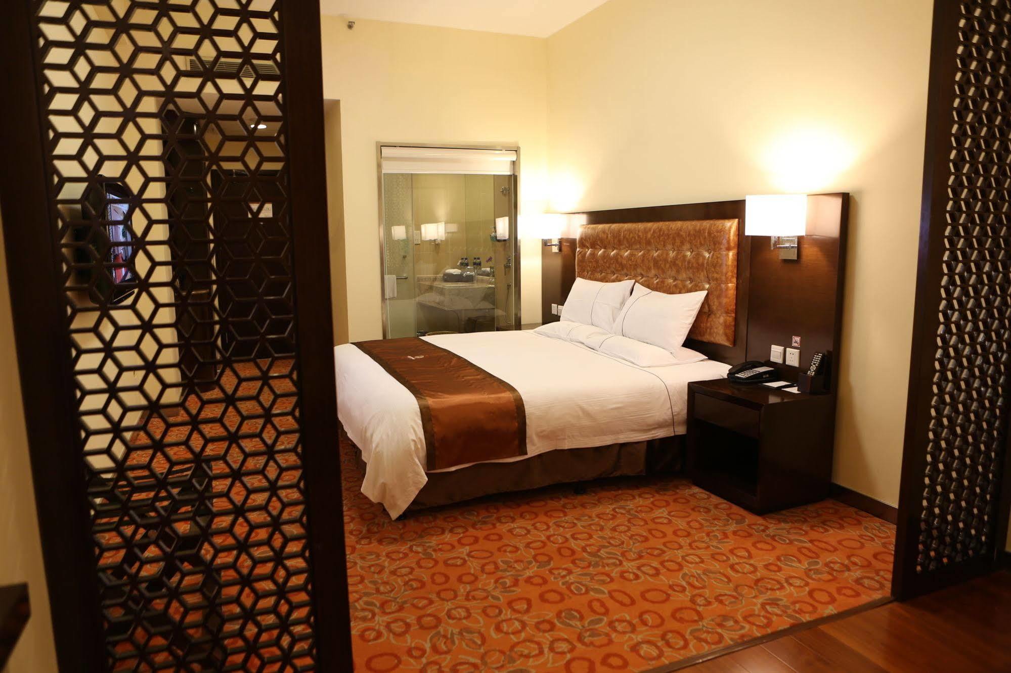 Benjoy Hotel - Jinqiao Branch Shanghai Eksteriør bilde